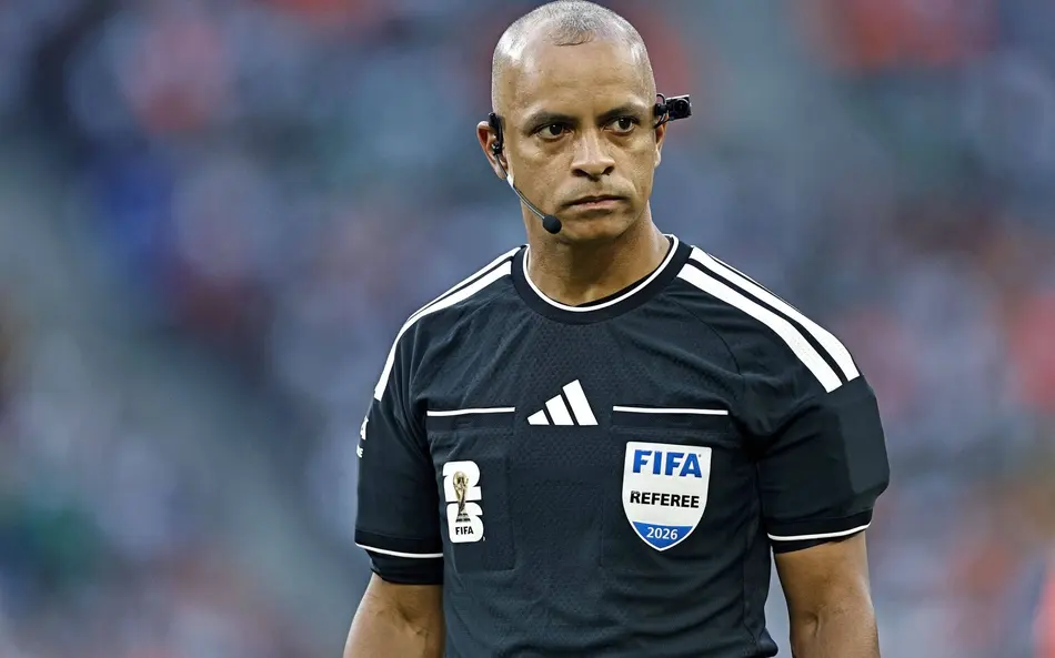 Árbitro goiano é cotado para apitar a final da Copa do Mundo
