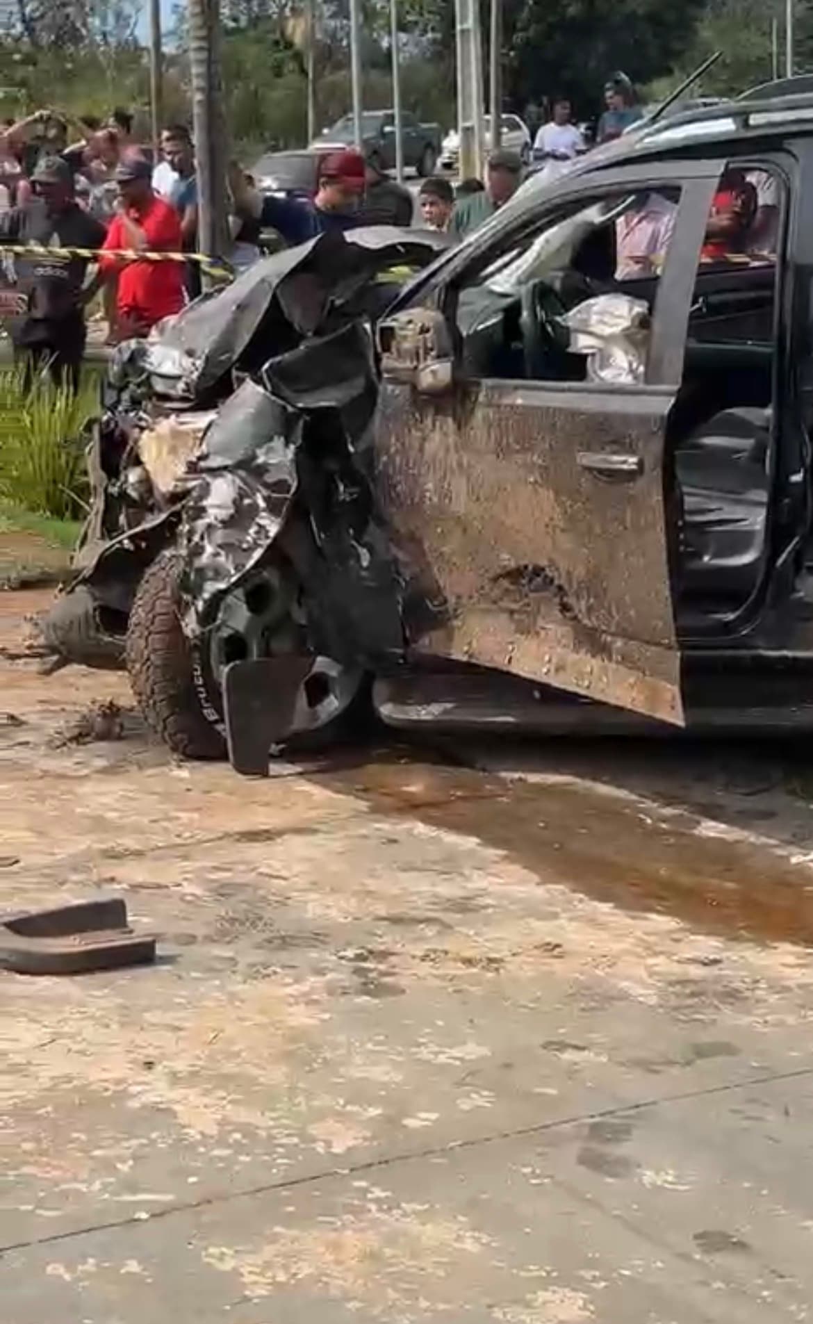 Motorista bêbado atropela idoso, foge e mata pai e filho em colisão violenta em Mineiros