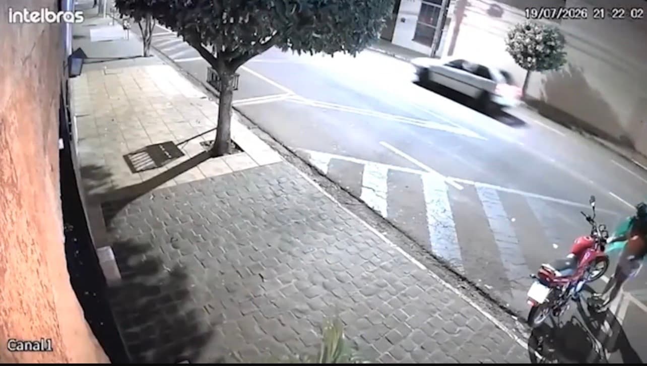 Casa de argentino é alvo de bomba caseira após final da Copa