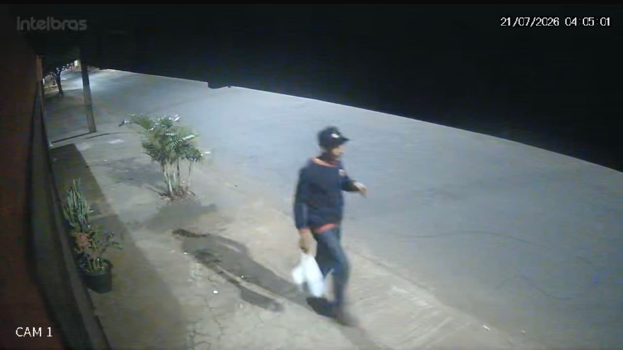 Homem é perseguido por moradores e preso pela polícia suspeito de estuprar criança e roubar celular