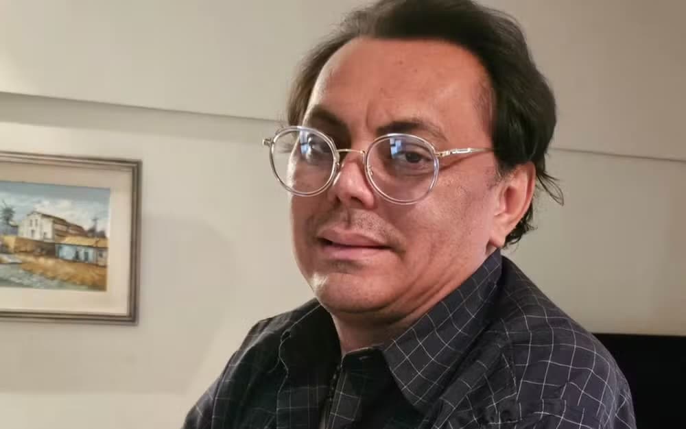 Mulher suspeita de matar jornalista vai continuar presa