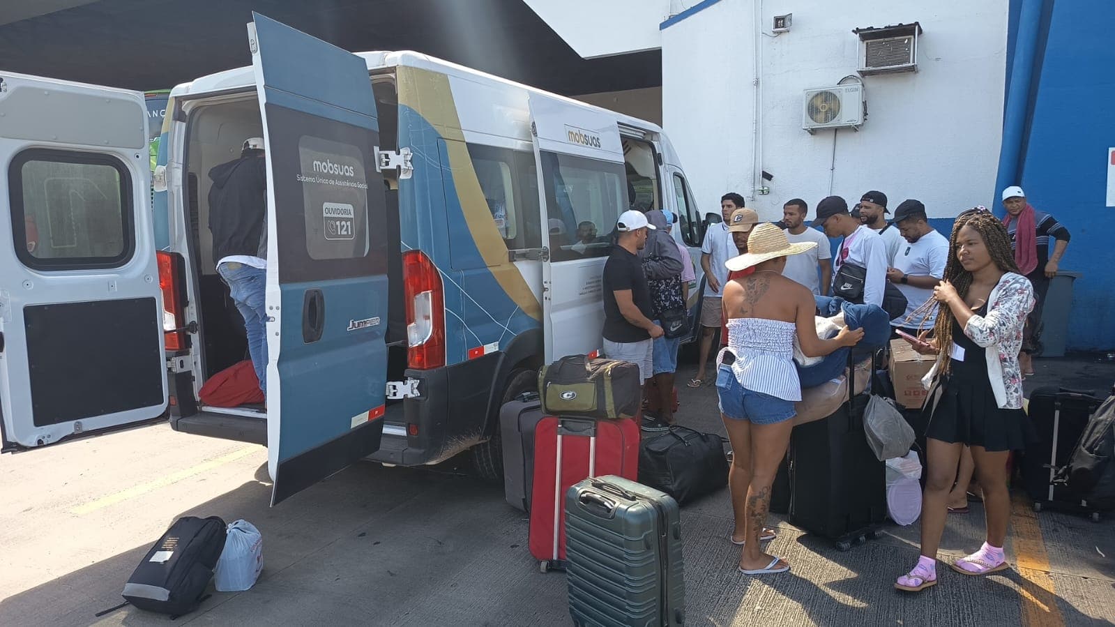 55 pessoas são resgatadas de trabalho escravo em Goiás após promessa de salário de R$ 10 mil