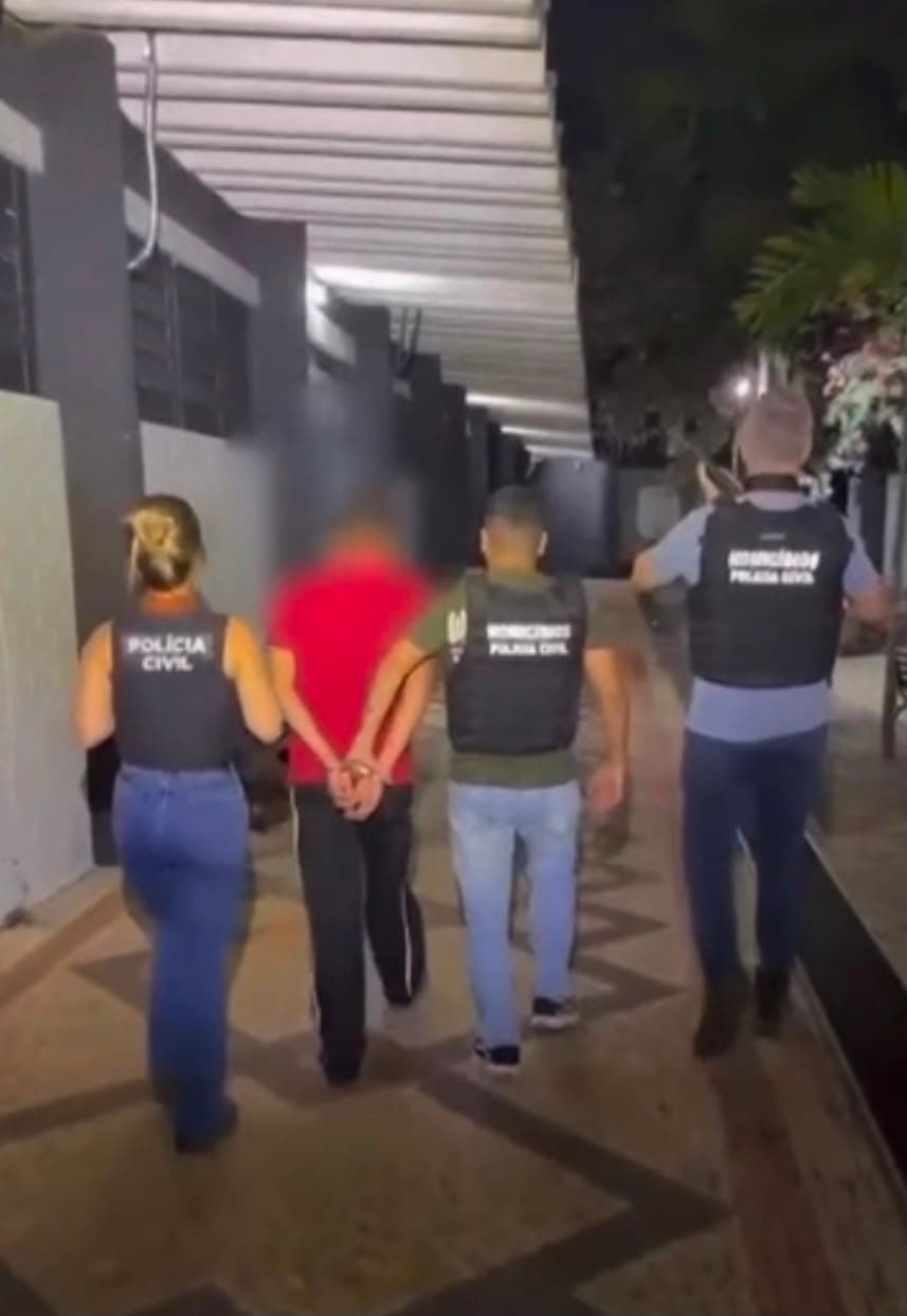 Homem é esfaqueado pelo ex-companheiro e corre sangrando nos corredores de prédio em Goiânia