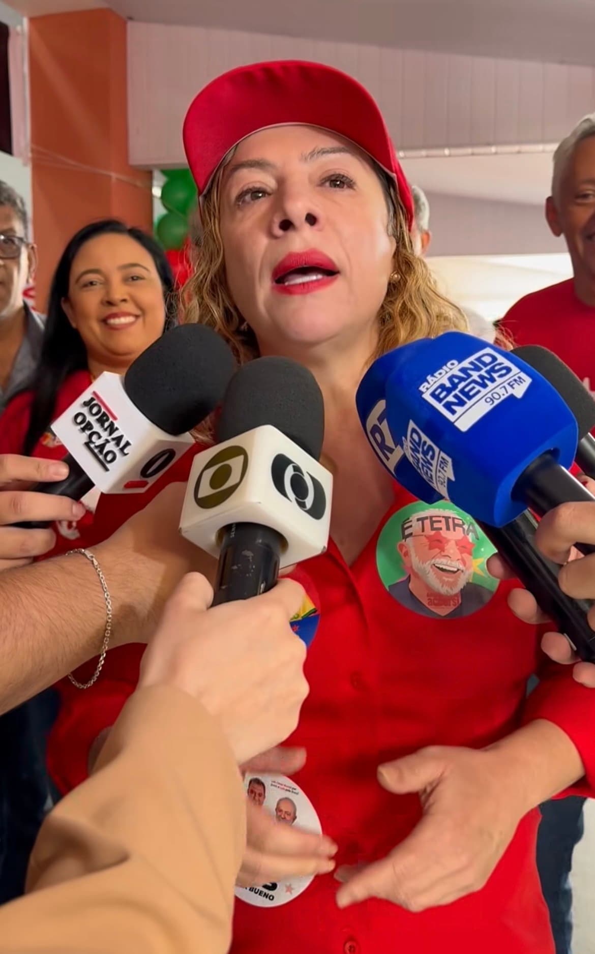 Adriana Accorsi desiste de candidatura ao governo e tenta reeleição na Câmara; PT lança Luís César