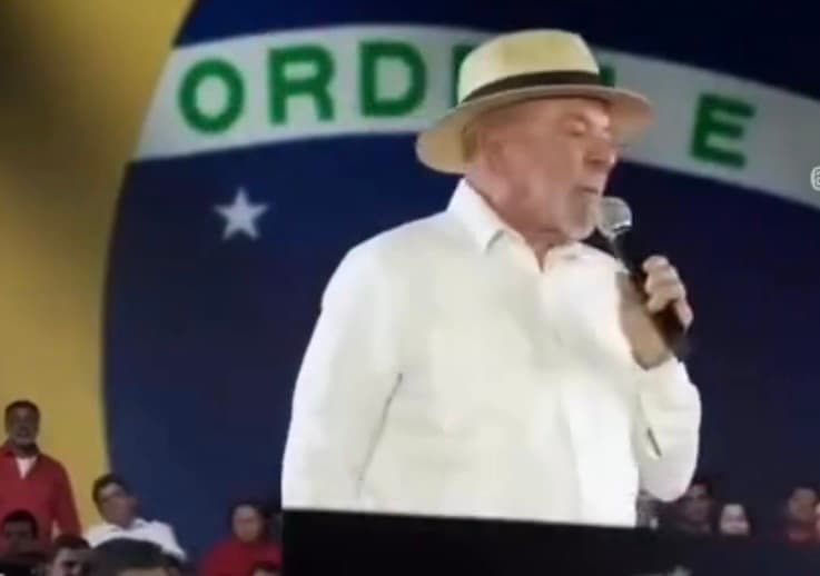 ‘Ele vota em mim ou bate em mulher’, diz Lula ao defender o combate à violência doméstica