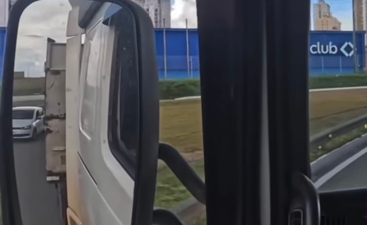 Vídeo flagra manobra arriscada em alça de acesso da BR-153 e motorista de caminhão dispara: “Vai morrer!”