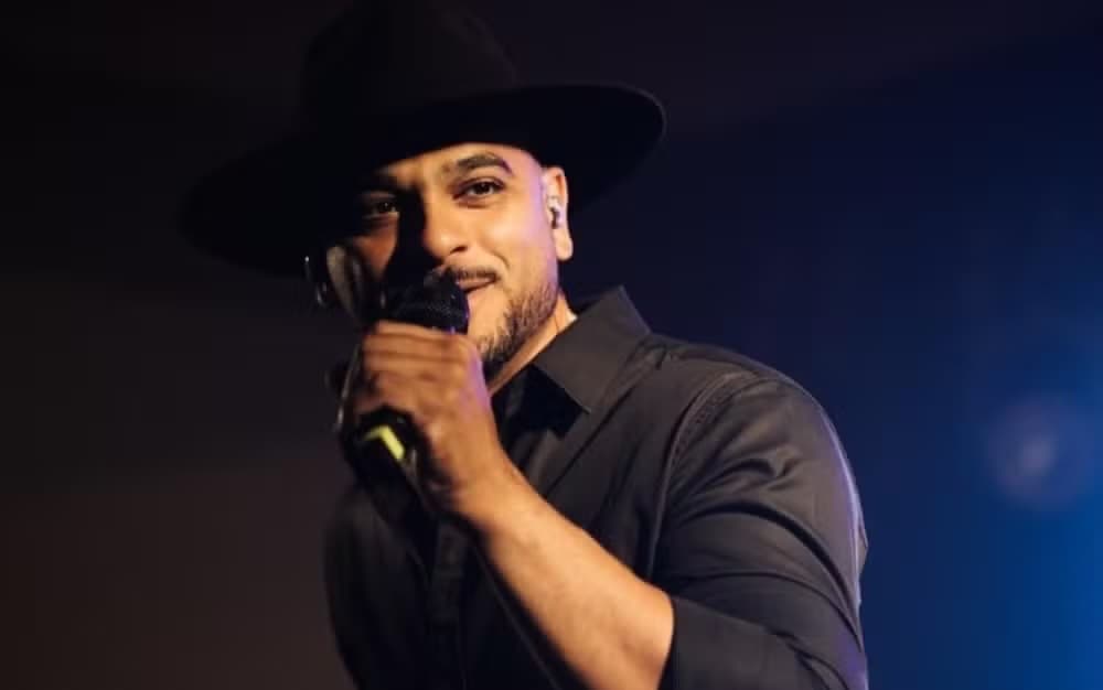 Cantor sertanejo é internado em UTI para tratar leucemia; família pede doações de sangue