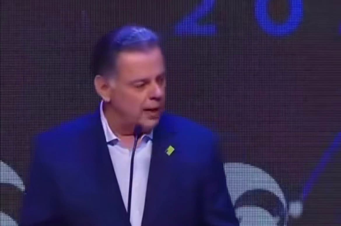 Daniel Vilela falta a primeiro debate ao governo e Marconi Perillo dispara: “Playboy mimado”