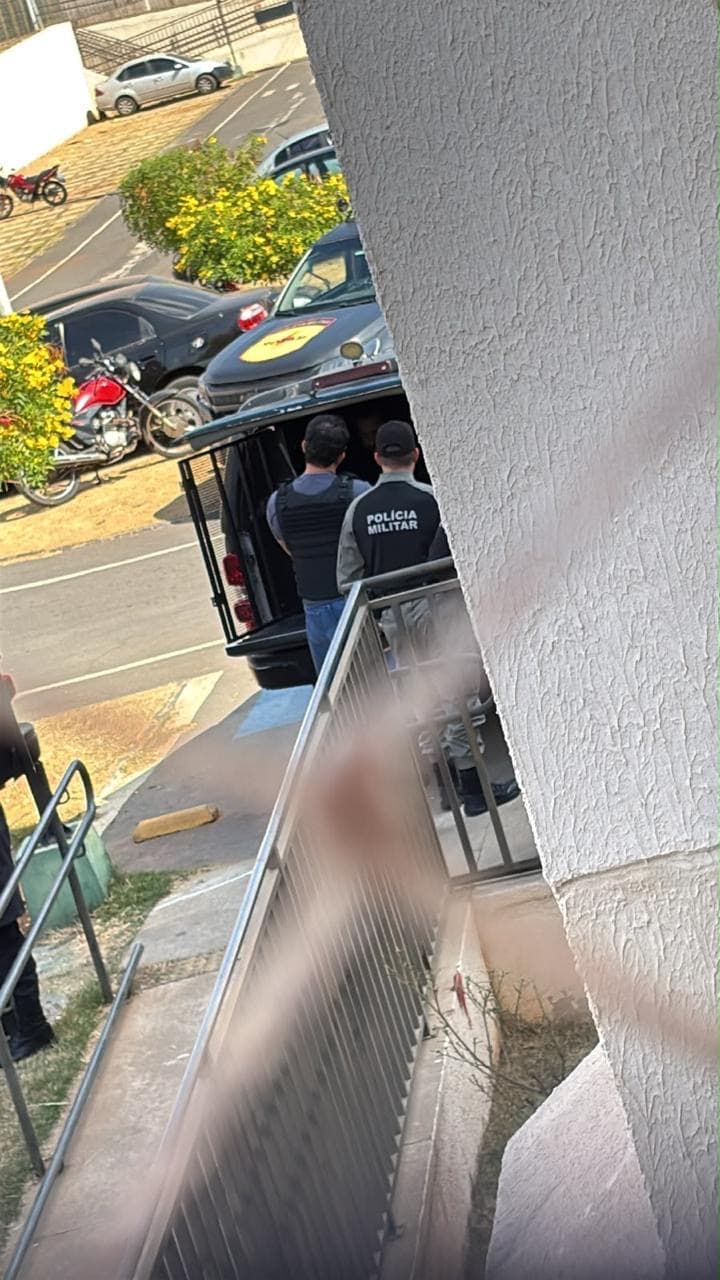 ROTAM ouve barulho de tiro, fecha condomínio e pega faccionados minutos após matarem rivais