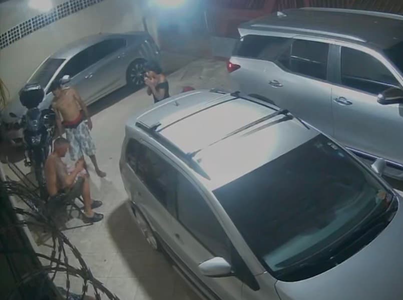 Bombeiro de folga salva bebê engasgada com plástico em Goiânia; é o segundo resgate em casa