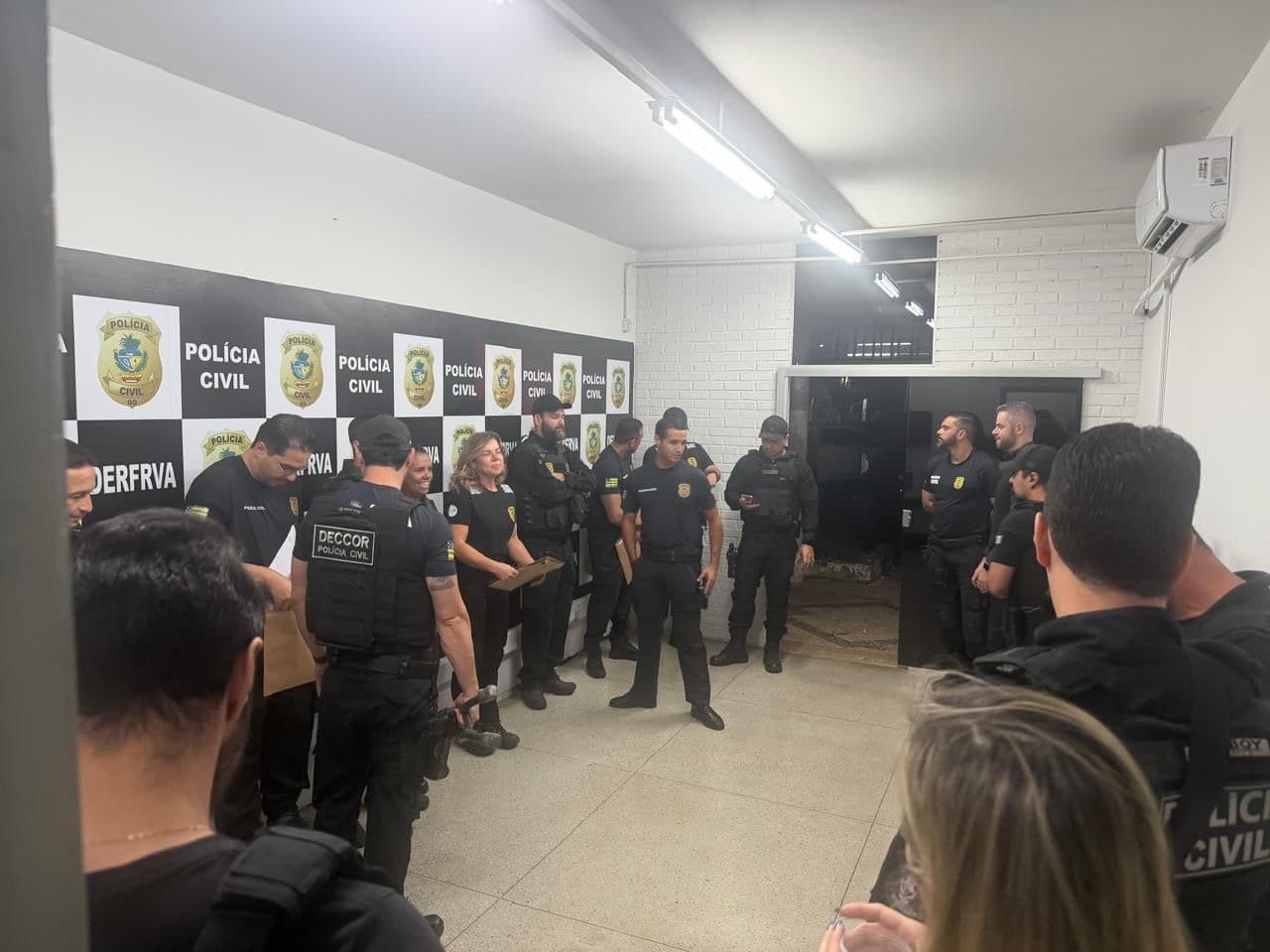 Polícia Civil desarticula esquema que trazia caminhonetes furtadas de MG para desmanche em Goiás