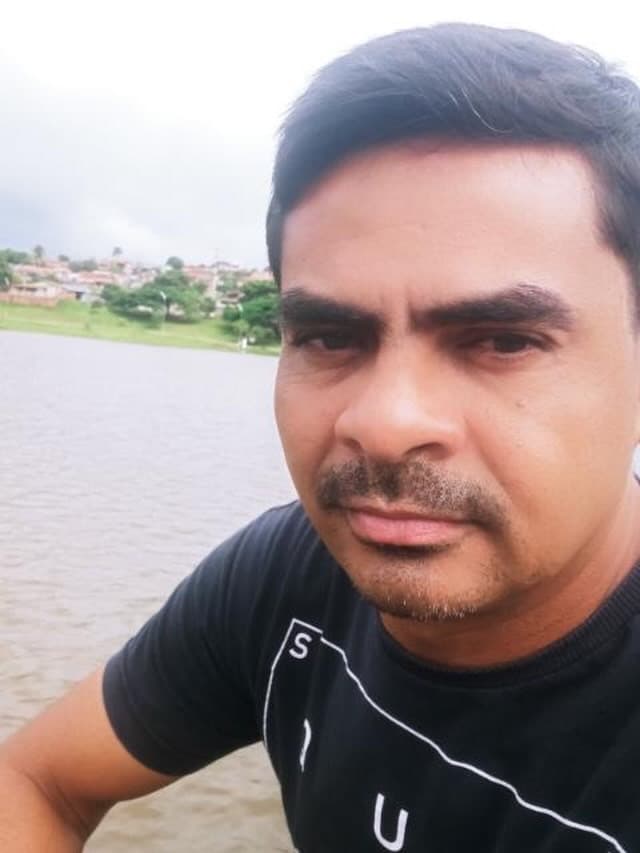 Ex-presidiário acusado de estuprar e matar mulher em lote baldio passa por audiência e segue preso