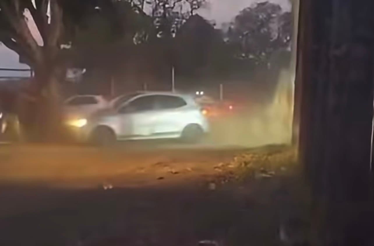 Festa em chácara termina em tiros, perseguição e batida contra árvore; quatro são presos com drogas