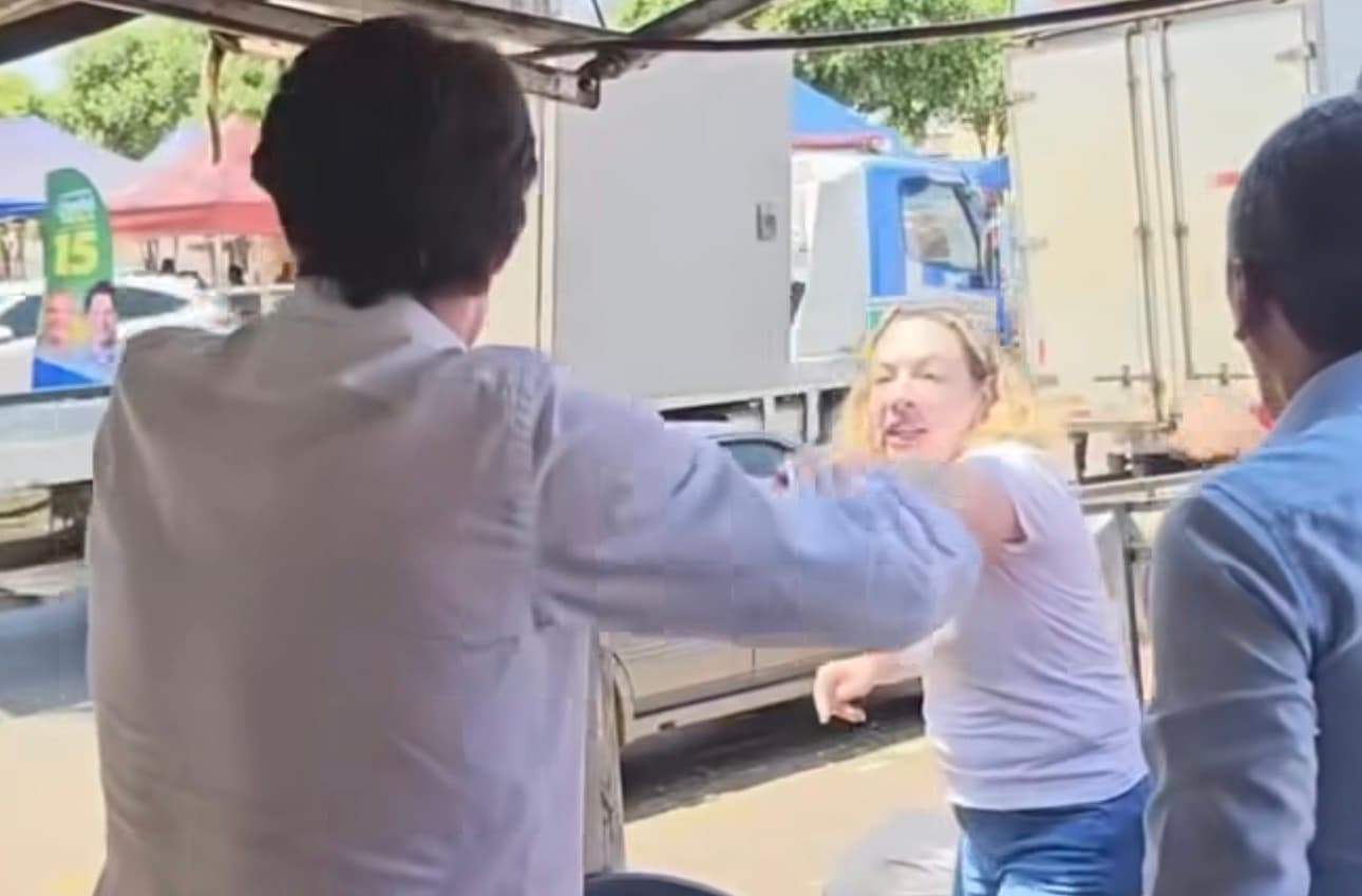 Candidata do PT é alvo de ataque durante agenda eleitoral em feira de Goiânia