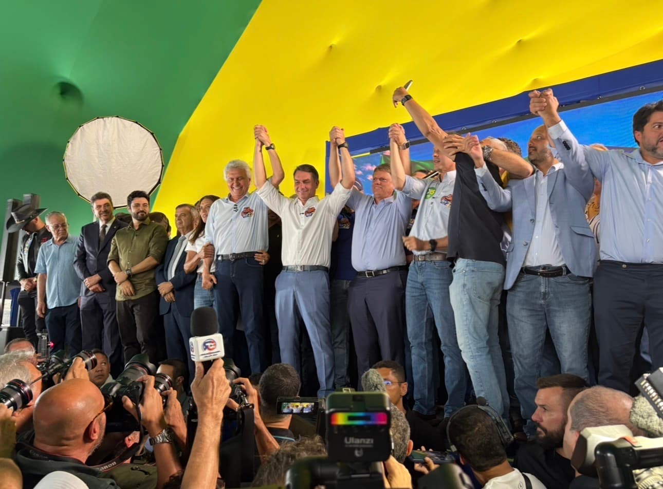 Castração para estuprador, mudança na Constituição e crítica ao STF: veja propostas polêmicas de Flávio Bolsonaro em Goiânia